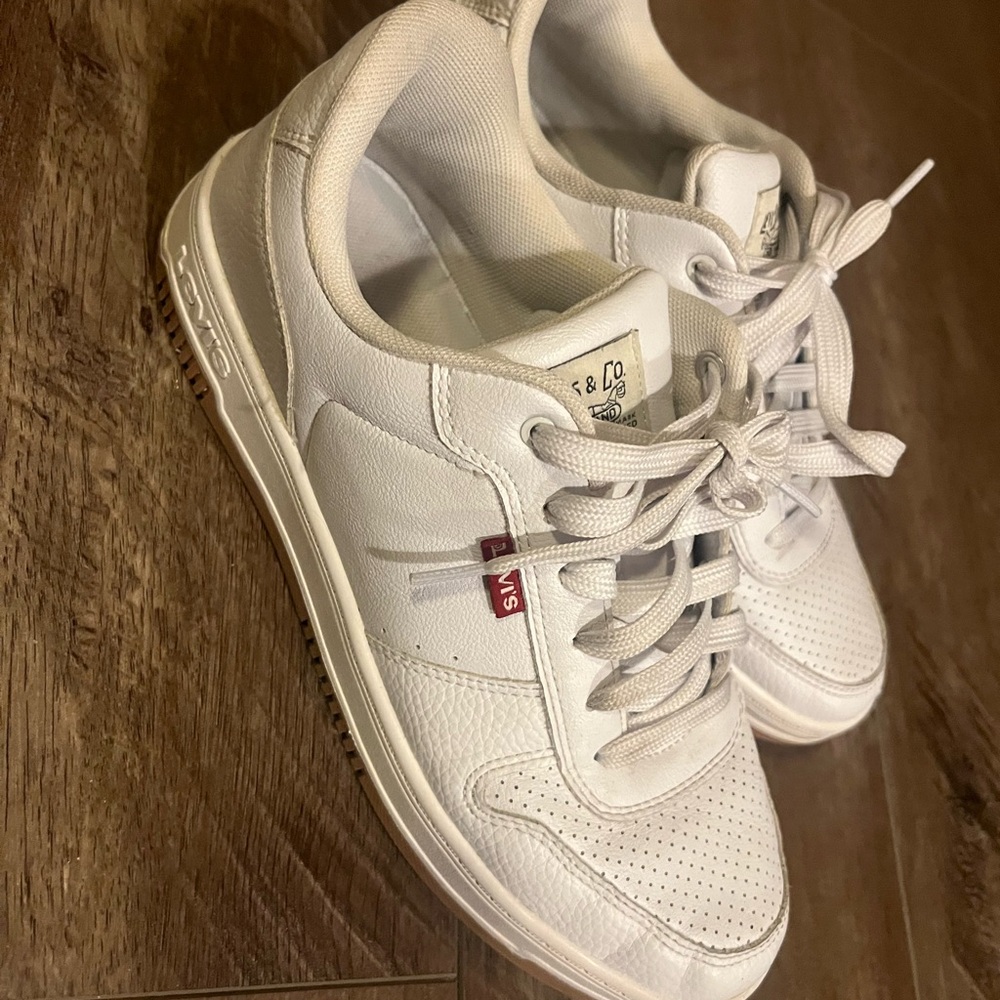 Levi's Women’s White Sneakers - Picture 7 of 9